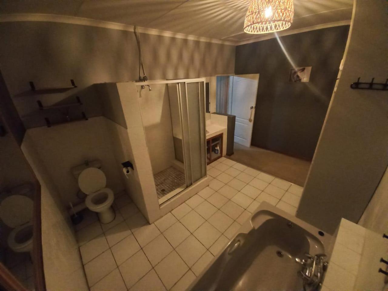 Anri Guesthouse Блумфонтейн Экстерьер фото